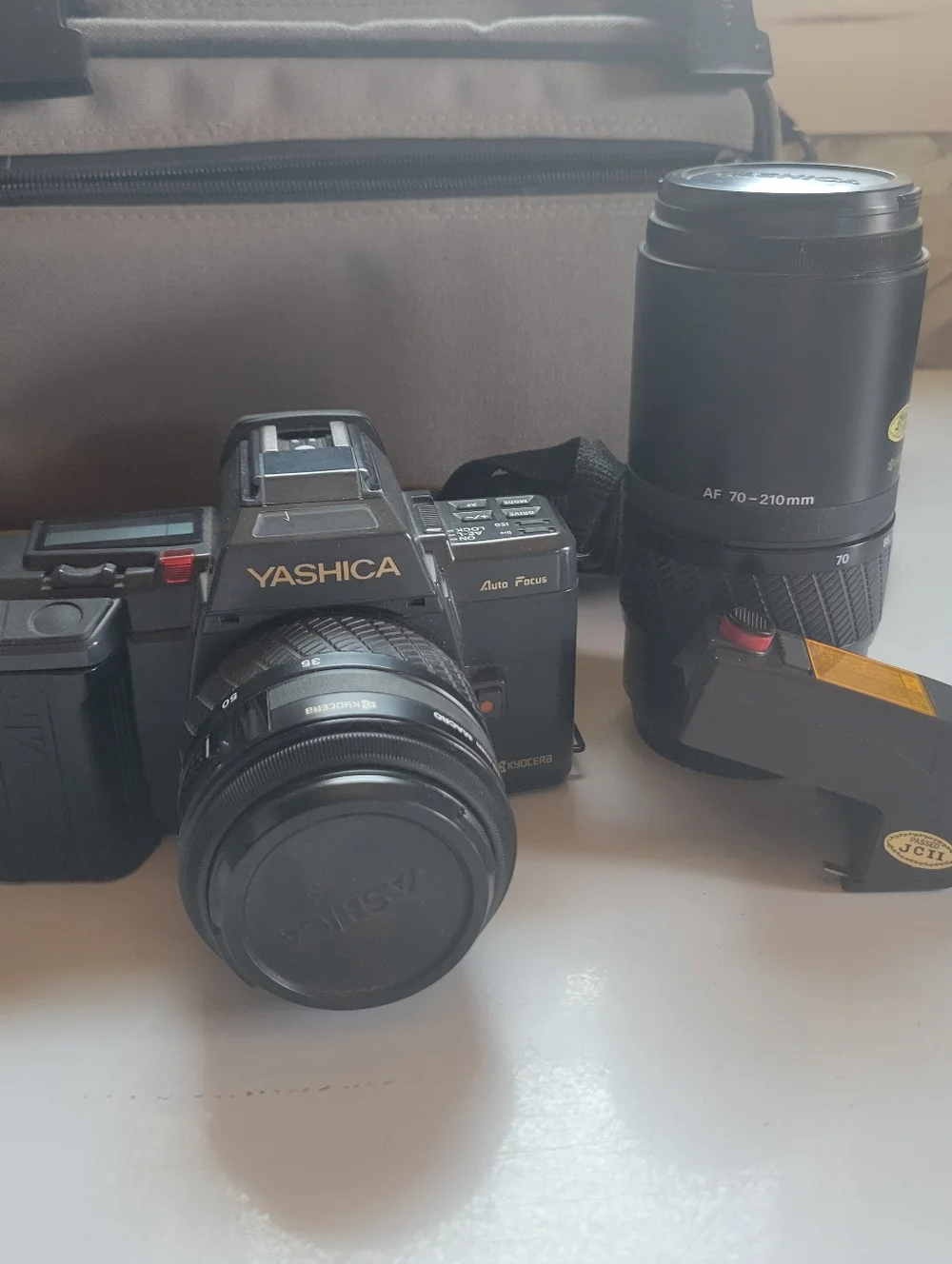 Yashica Black Film SLR Camera with Black 70-210mm Lens(DW)